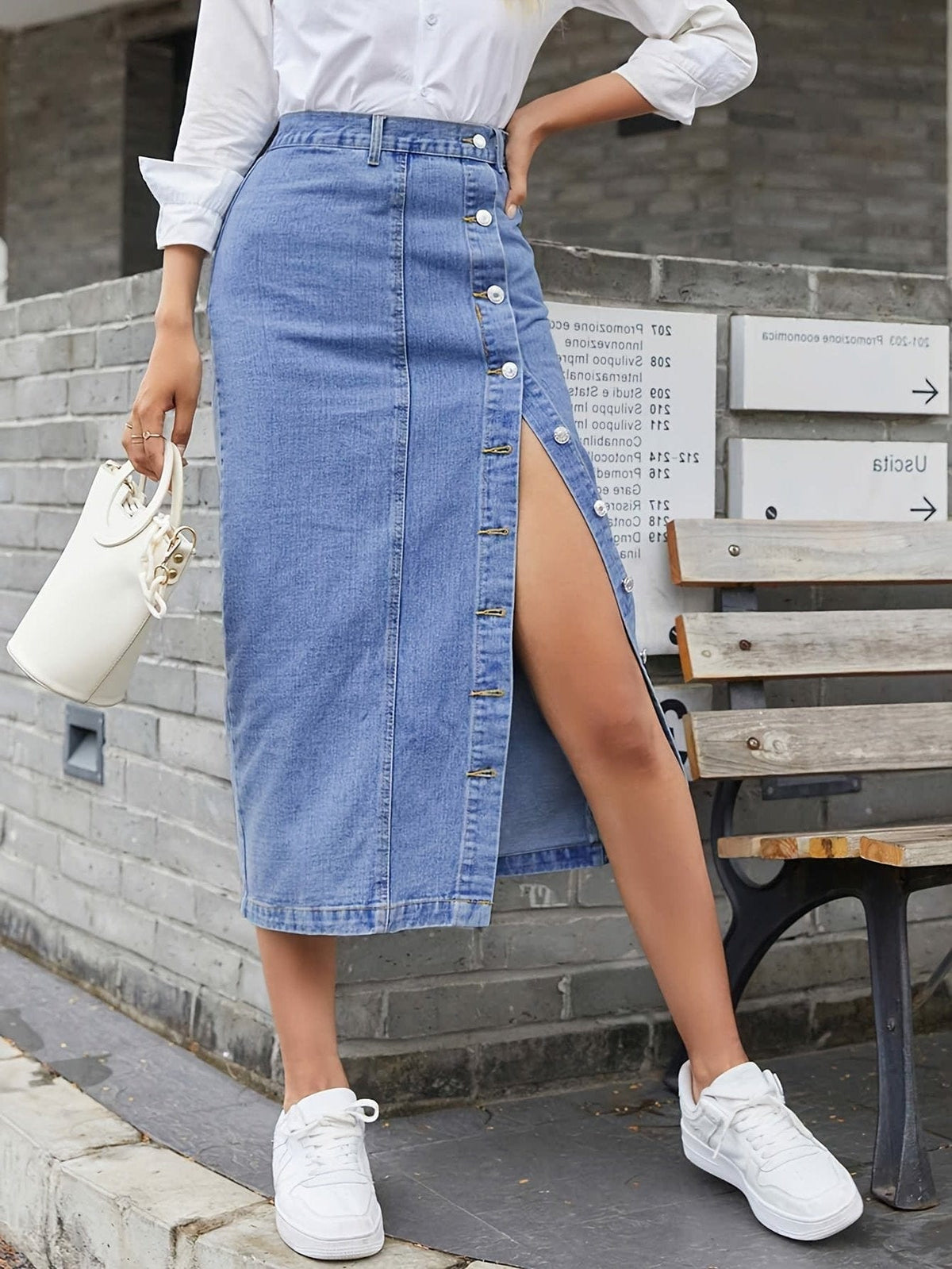 Bohemian High-Waist Denim Skirt with Button Details - Stylish, Versatile & Low-Maintenance for Year-Round Wear